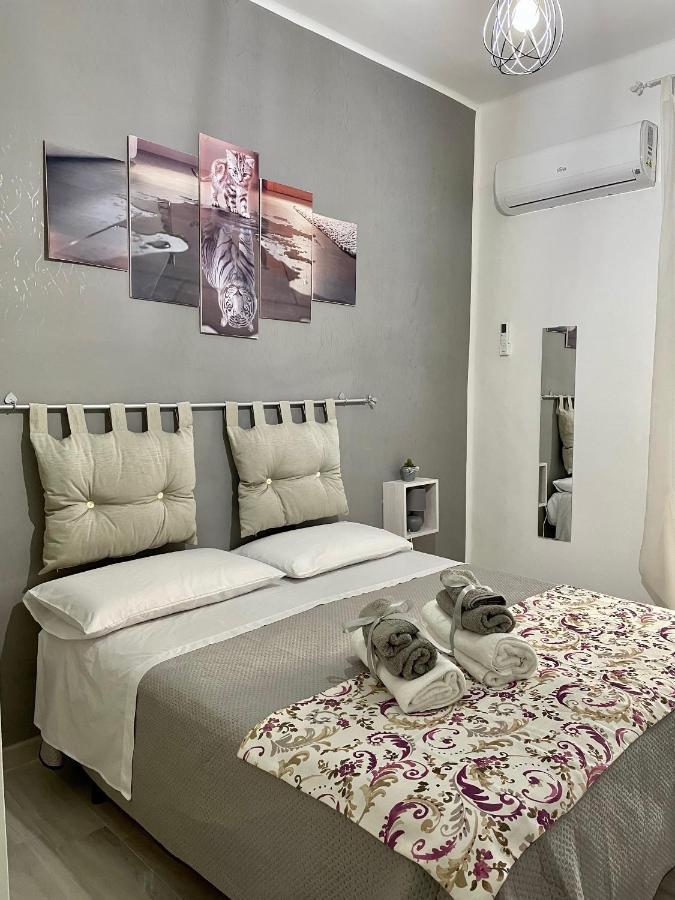 Rosaria'S Home Бриндизи Экстерьер фото